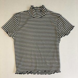 Forever 21 Black Striped Crop Top